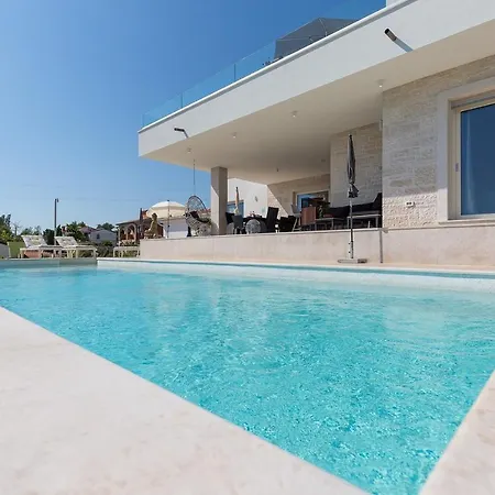 Carimelli * Kastelir