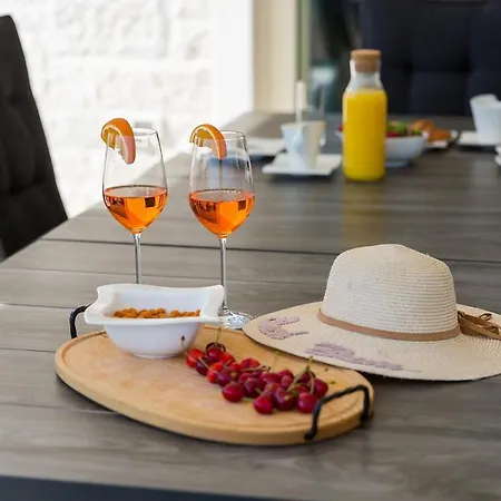 Carimelli * Kastelir