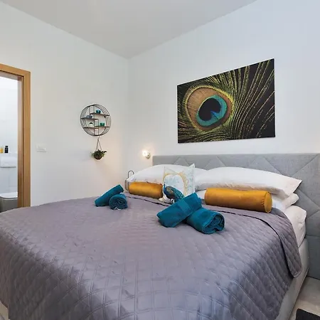 Carimelli * Kastelir