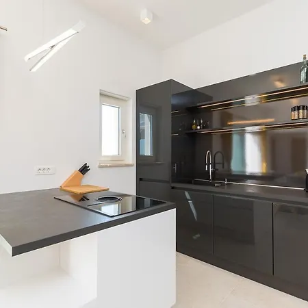 فيلة Carimelli *