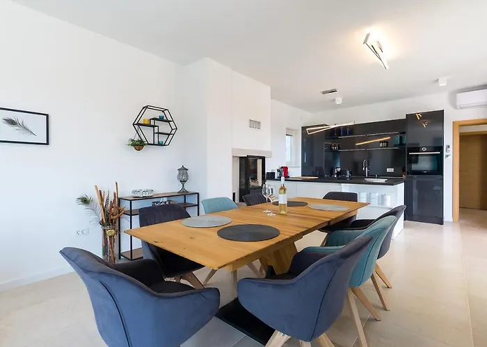 빌라 Carimelli Kaštelir