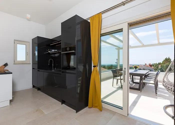 Carimelli Villa Kaštelir